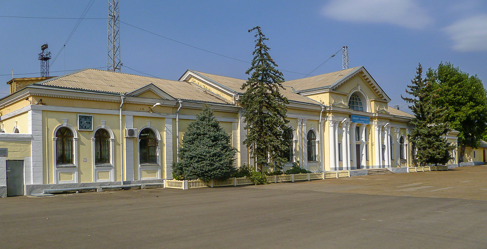 Железнодорожный вокзал Армавир-2
